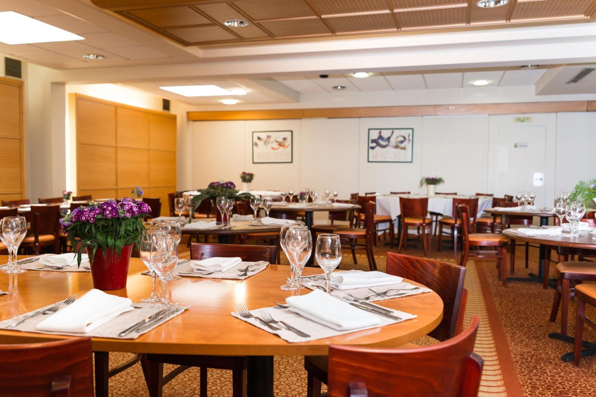 Brit Hotel Rennes Cesson Kültér fotó